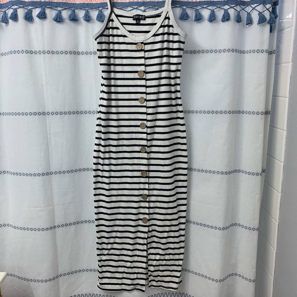 STRIPED FITTED MIDI DRESS W/ BUTTONS & FRONT SLIT